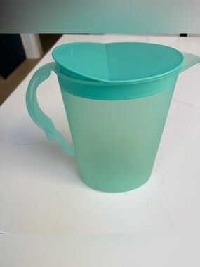 Tupperware Impressions Slimline Pitcher Rocker Top 3333B mint green 2.1 L